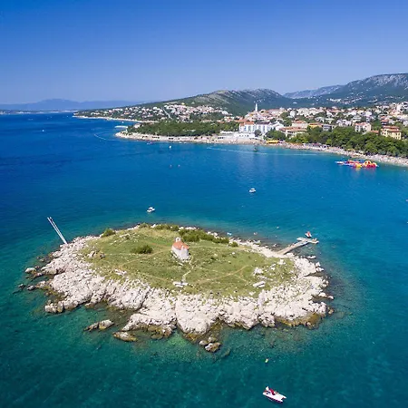 Lauschiges Und Zentrumsnahes Mit Privatparkplatz Und Waschmaschine *